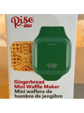Rise by Dash Gingerbread Mini Waffle Maker - Green